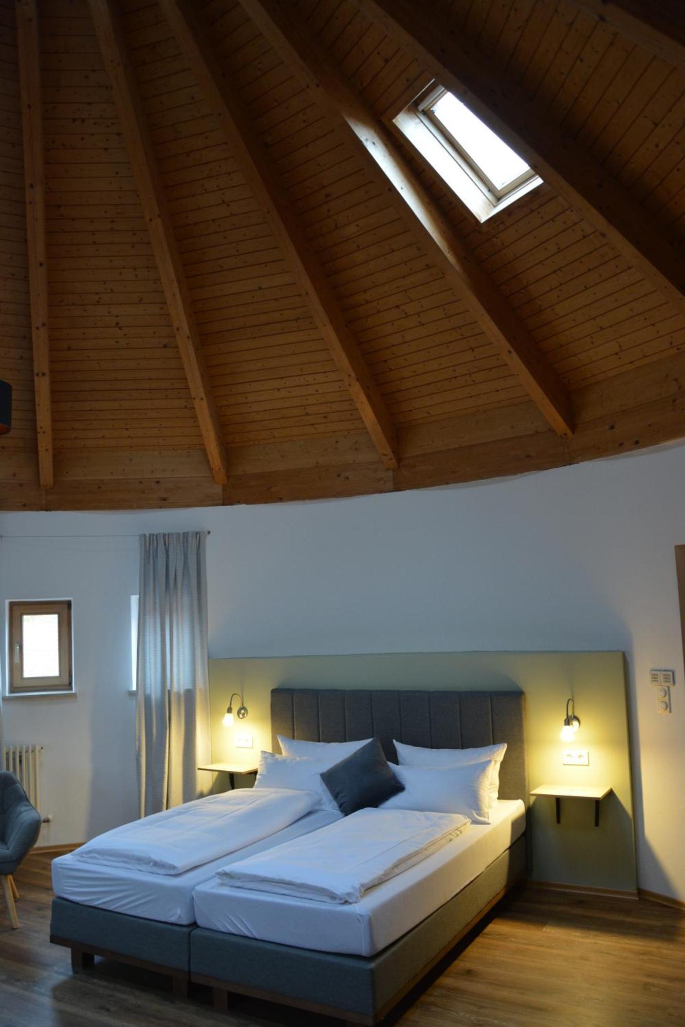 Hotel Garni Kern Halfing Esterno foto